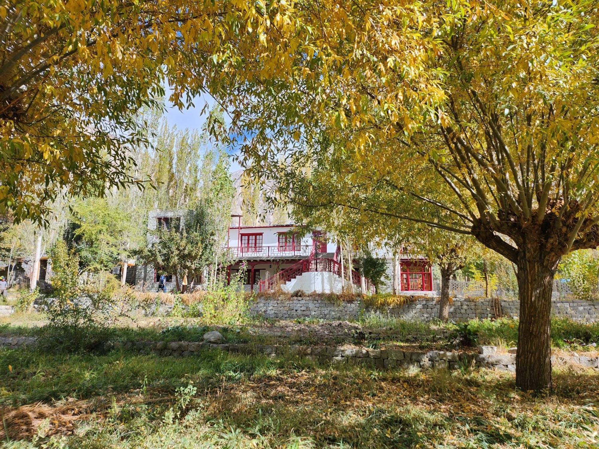 Lharimo Hotel Leh - Ladakh Buitenkant foto