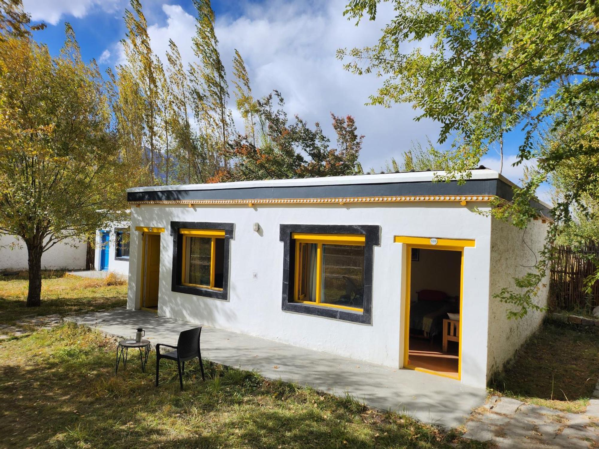 Lharimo Hotel Leh - Ladakh Buitenkant foto