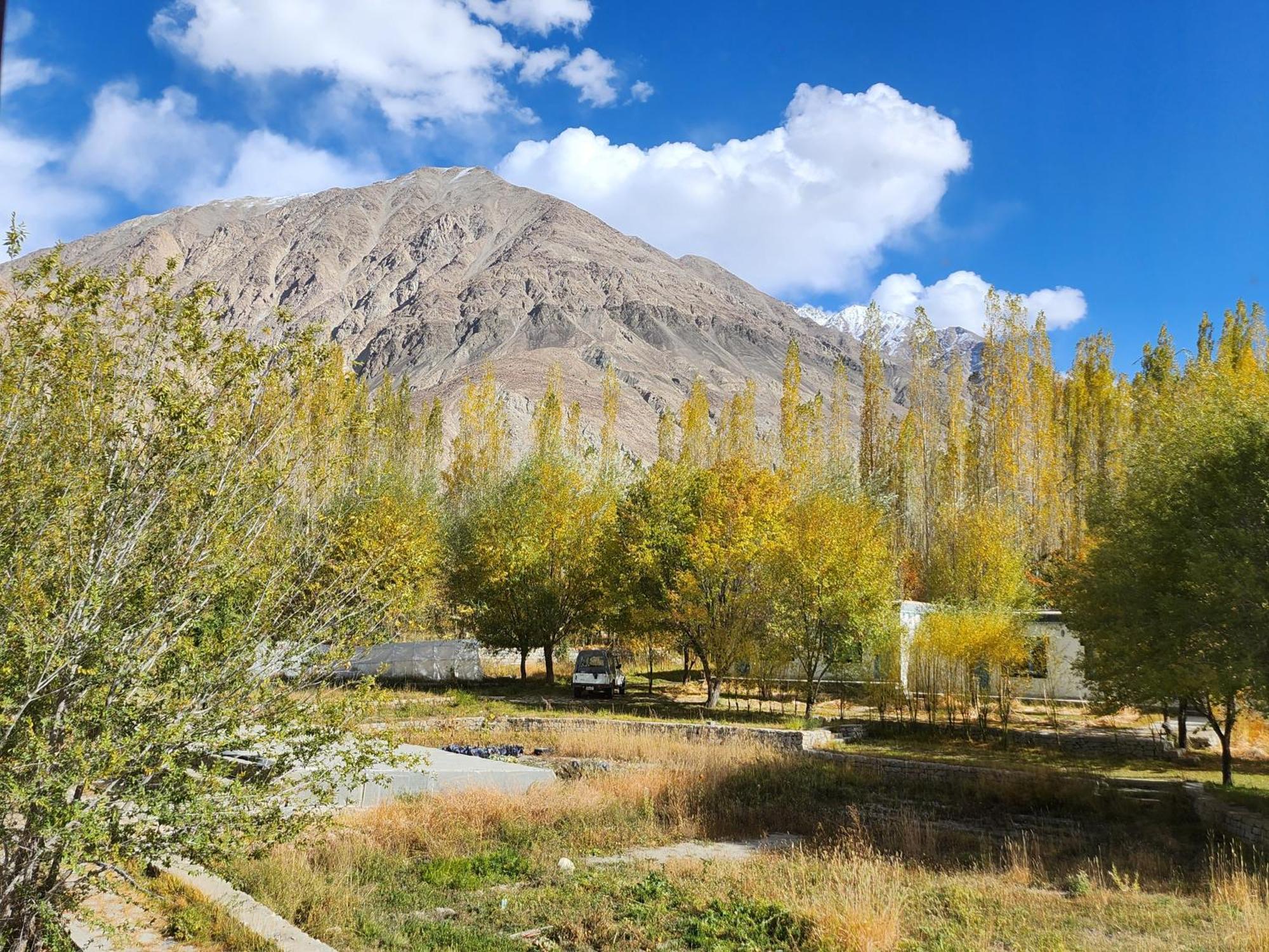 Lharimo Hotel Leh - Ladakh Buitenkant foto